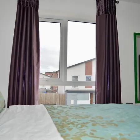 2 Bedroom House In City Centre Apartmán
