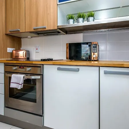 Approved Serviced Vip Apartment *