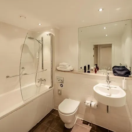 Premier Aparthotel 4*