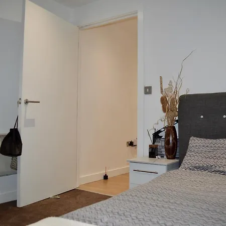Апартаменты Cosy 2 Bedroom Close To Deansgate