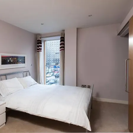 Amazing 2bd Apt - 5 Mins From Piccadilly Station!! *