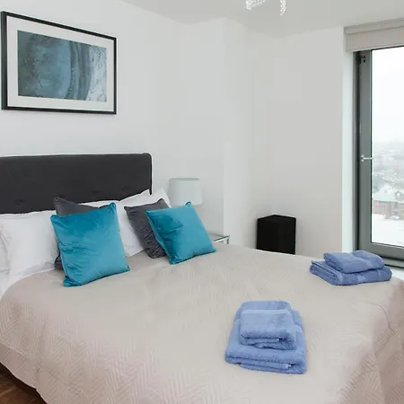 Michigan Point - Media City Apartment *