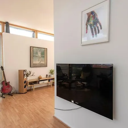 Castlefield Penthouse With Balcony By Guestready דירה