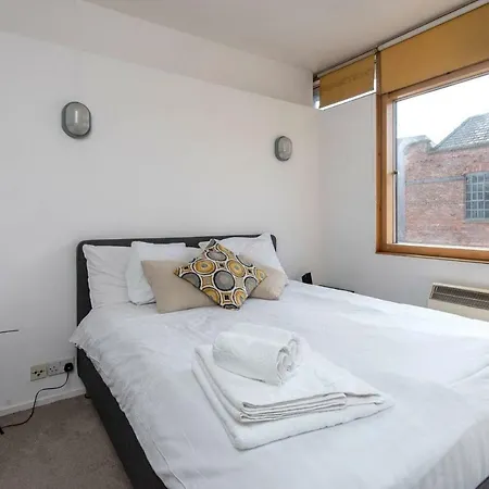 דירה Castlefield Penthouse With Balcony By Guestready מנצ'סטר