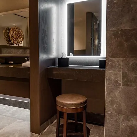 Dakota Hotell 4*