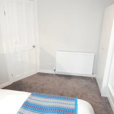 The Thornfield 3 Bedroom Close To The City Holiday home *