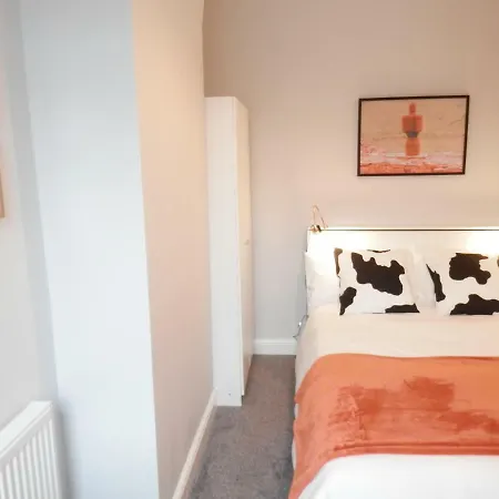 The Thornfield 3 Bedroom Close To The City Holiday home