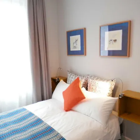 The Thornfield 3 Bedroom Close To The City Holiday home *