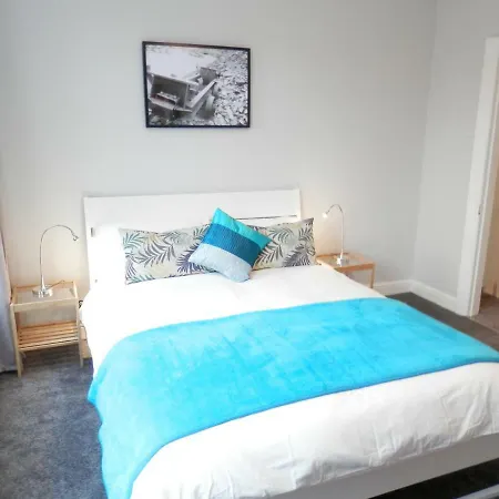 Holiday home The Thornfield 3 Bedroom Close To The City Manchester