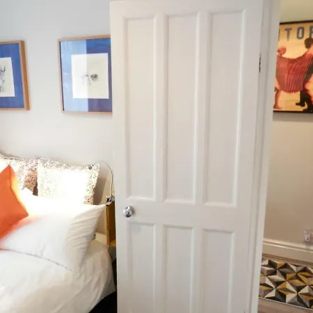 The Thornfield 3 Bedroom Close To The City *