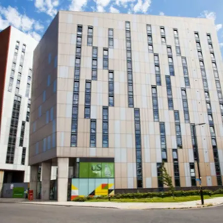 Otel Modern Student-only Ensuite In Central