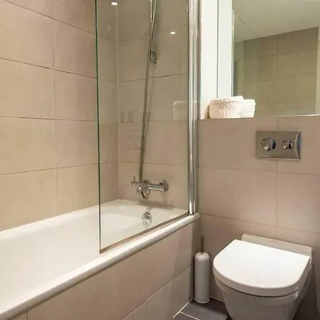 1br Apt Near Piccadilly Station By Guestready Манчестер