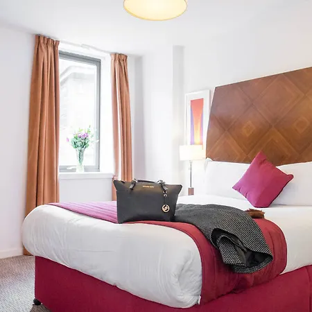 Premier Aparthotel 4*