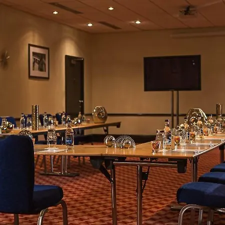 Ξενοδοχείο Treehouse