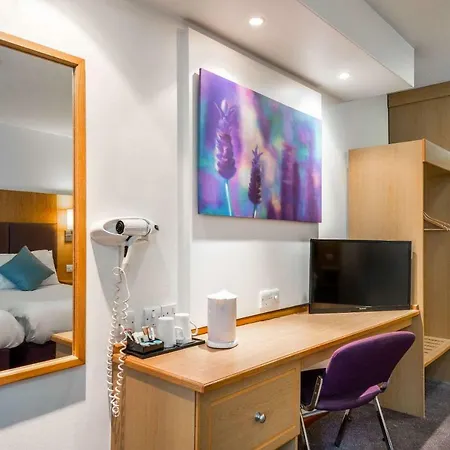 Comfort Manchester North 3*
