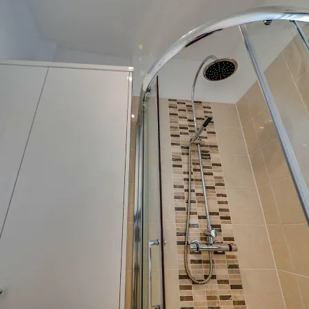Newly Refurbed Apt For 4, Trendy West Didsbury דירה *