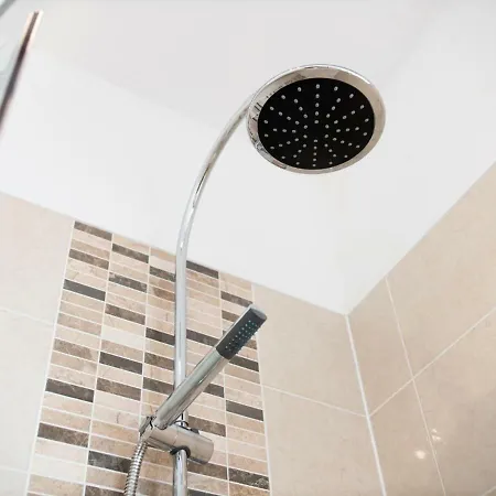 Newly Refurbed Apt For 4, Trendy West Didsbury דירה *