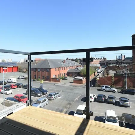 Stunning Penthouse Slps 20