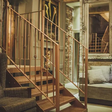 The Cow Hollow Manchester