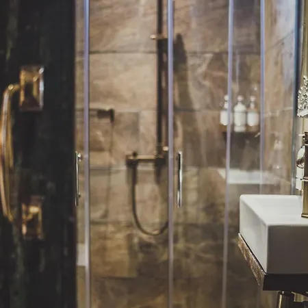 The Cow Hollow 4* Manchester