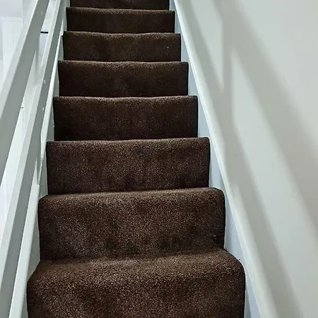 Knutsford House Holidays