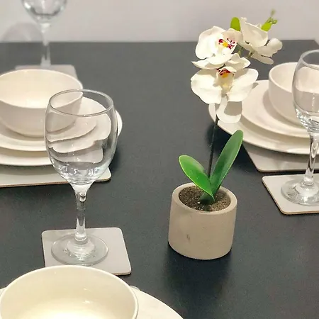 Convenient Centre 3bd With Free Parking * マンチェスター