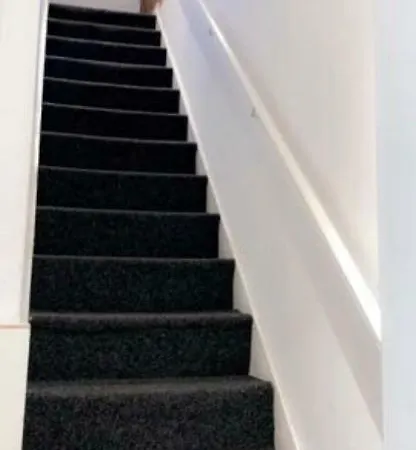 Spacious Shude Hill With Balcony