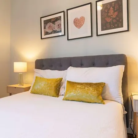 Frankville House Boutique Victorian House West Didsbury Holiday home *