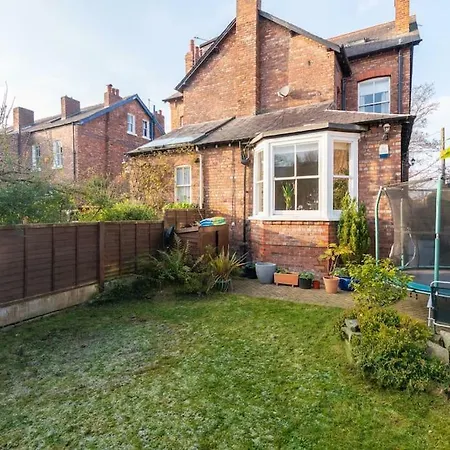 Frankville House Boutique Victorian House West Didsbury Holiday home