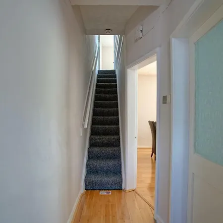 Cyril St Self-catering Townhouse Гостевой дом