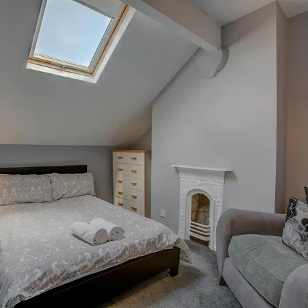 Characterful Self-catering Townhouse By Iglu - Levenshulme Манчестер