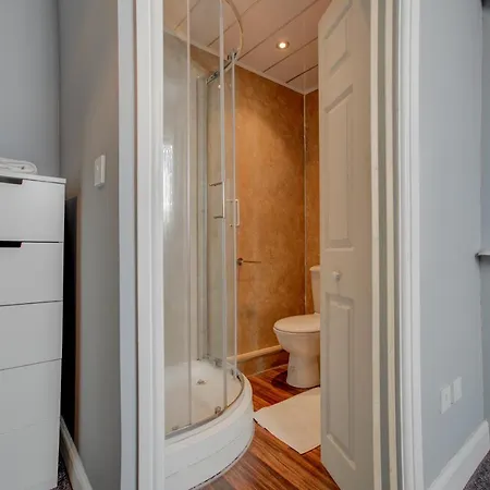 Characterful Self-catering Townhouse By Iglu - Levenshulme