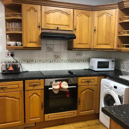 Found Serviced - Wandsworth Avenue Πανσιόν 2*