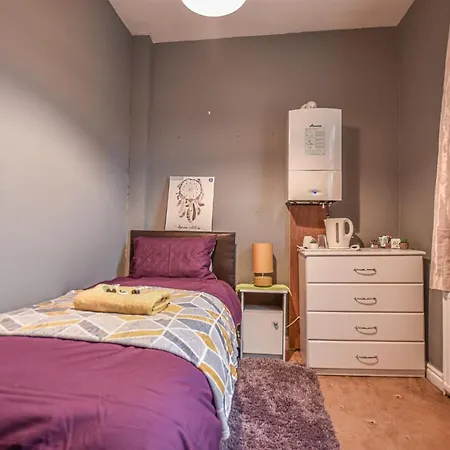 Kensington Guest house Manchester