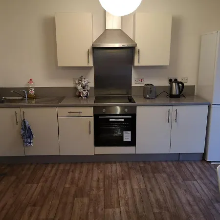 Decent And Stylish 3 Bedroom Flat Manchester