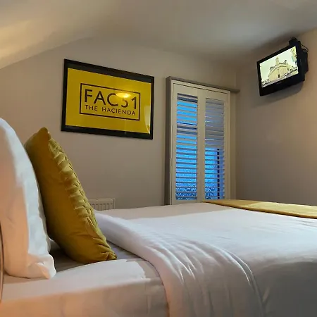 Ivy Mount Boutique 3*