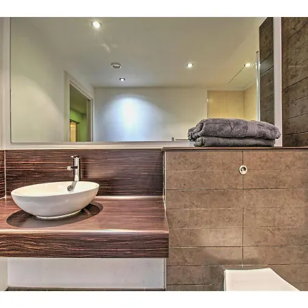 Ultra Modern Apt For 4, Close To Epicentre Of Mcr! Manchester