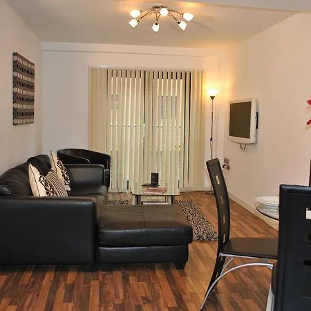 Dreamhouse West * Manchester