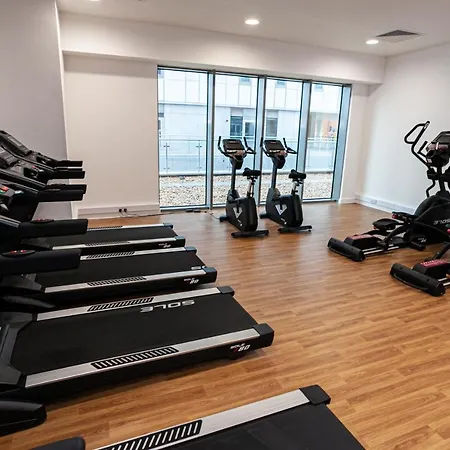 Daire X1 Media City 3 Bedroomed Free Wifi & Free Parking Manchester