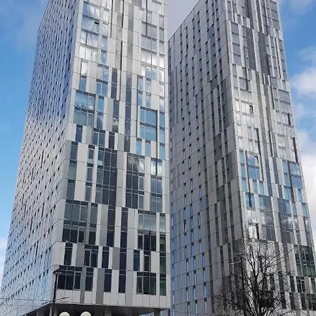 X1 Media City 3 Bedroomed Free Wifi & Free Parking Daire