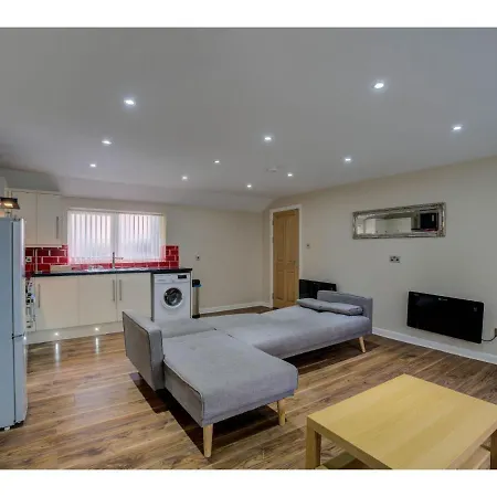 Large Top Floor Pad, Perfect For Up To 8. Nq, Mcr! Апартаменты *