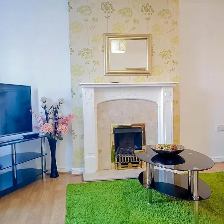 Airport Lounge - 3 Bed - 6 Persons Apartament *