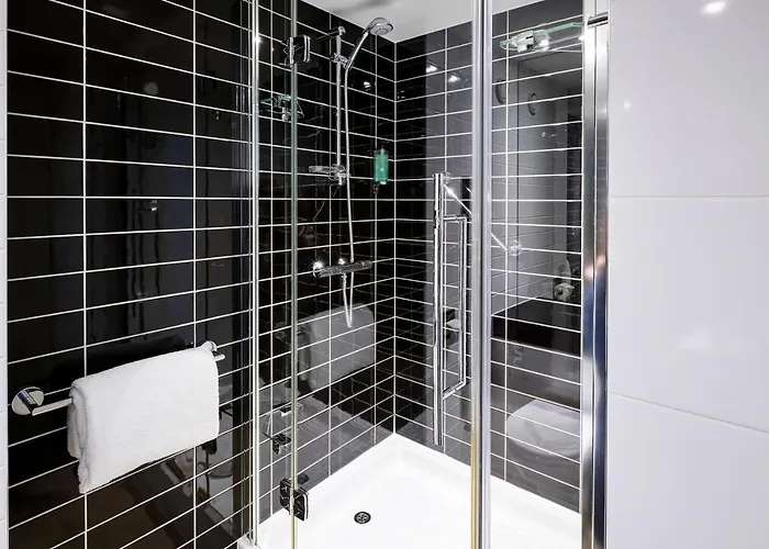 Express Centre Arena By Ihg Hotel