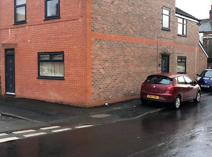 Big Rusholme With Tv And Private Bathroom-parking&wifi Bed & Breakfast *