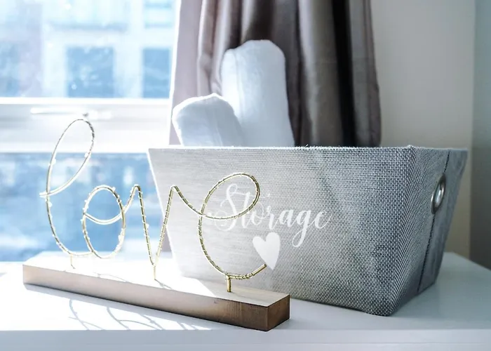 Bright&modern Contractor House By Niji Short *