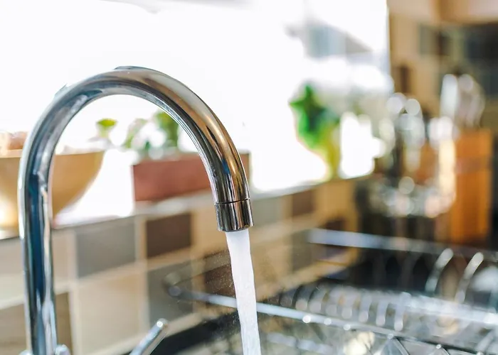 Bright&modern Contractor House By Niji Short 맨체스터