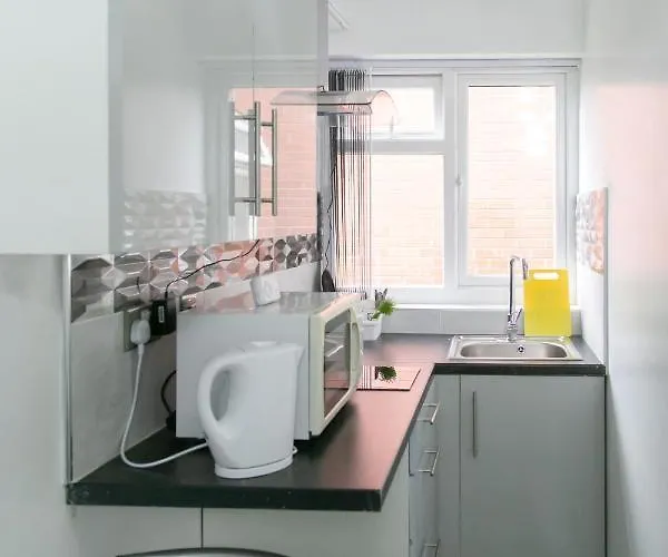 Cheetham Hills アパート *