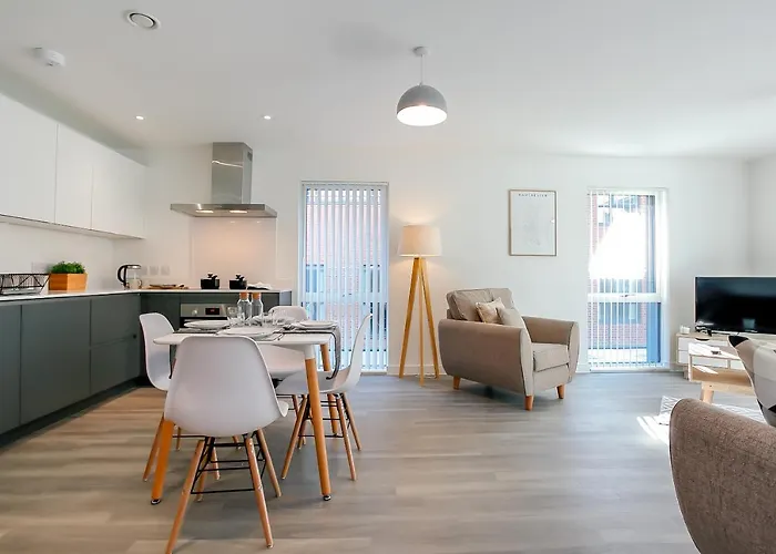 Hilltop Serviced Apartments- Northern Quarter * Манчестер
