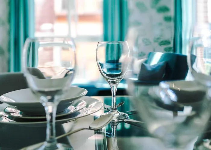 Appartamento 2 Bedroom Hosted By Mcr Dens *