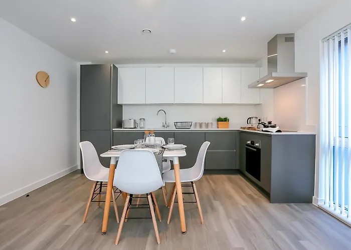 Hilltop Serviced Apartments- Northern Quarter Апартаменты